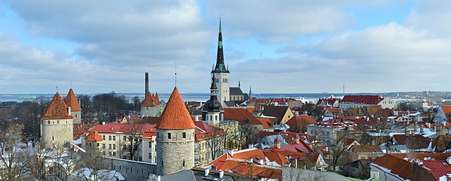 A photo showing the landscape of the Old town of Tallinn from the Patkuli viewing platform.